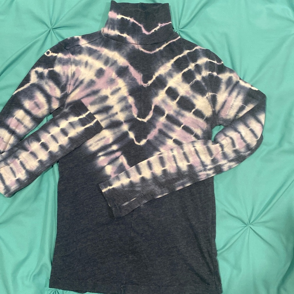 We the Free mock neck
Small 
Excellent condition
